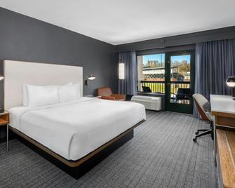 Courtyard by Marriott Chattanooga Downtown - שאטאנוגה - חדר שינה