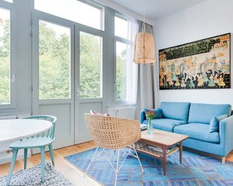 Europea Newton VI Boutique Balcony Residence - Brussels Eu Area - Bruselas - Sala de estar
