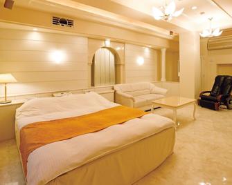 Hotel Fine Garden Juso - אוסקה - חדר שינה