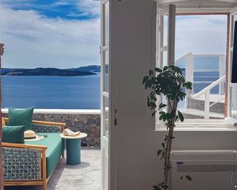 White Pearl Villas - Thera - Balcony