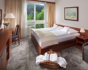 Pinia Hotel & Resort - 什平德萊魯夫姆林