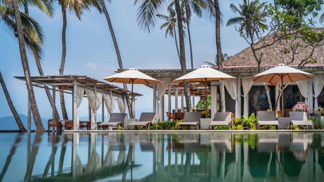 نيروانا بيتش آند ريزورت