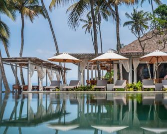 Nirwana Beach & Resort - Manggis - Pool