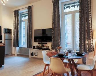 Suite Gambetta Cosy et Design - Lyon - Salle à manger
