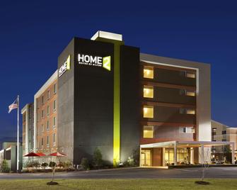 Home2 Suites by Hilton Oxford - Oxford - Building