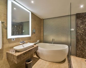 Ashley Wahid Hasyim Jakarta - Jakarta - Badkamer