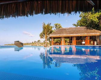 Breakas Beach Resort - Port-Vila - Pool