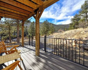 Bison View Cabin at Bison Peak Lodge - Lake George - Balcony