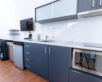 Olde Tudor Hotel - Launceston - Cocina