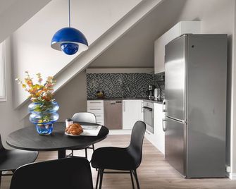 Enter Tromso Apartment by first - Tromsø - Dining room