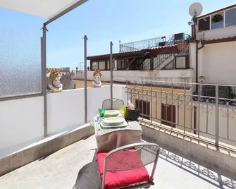 Casa Fresta - Taormina - Balcón