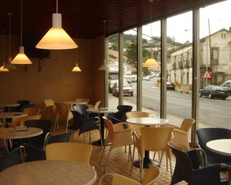 Apartamentos Sarga Sentirgalicia - La Coruña - Restaurante