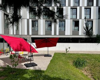 بريميير كلاس لو هافر ليه دوك - لو هافر - شرفة مرصوفة