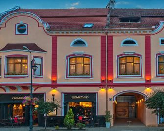 Hotel Boutique Bulevard - Şighişoara - Edificio