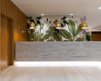 Messinian Icon Hotel & Suites - Kalamata - Recepción