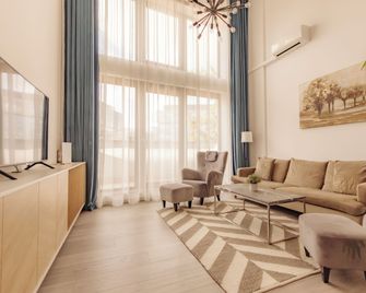 Zen Central Apartments - Cluj Napoca - Living room