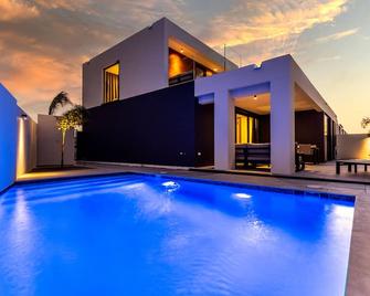 Tuscany Residence Aruba - Noord - Pool