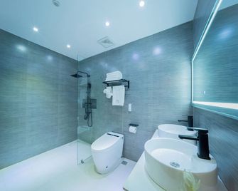 Luks Lofts Hotel & Residences - Batangas - Bathroom