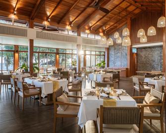 The Surin Phuket (SHA Plus+) - Choeng Thale - Restaurant