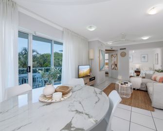 Koola Beach Apartments Bargara - Bargara