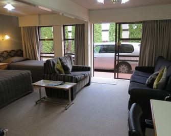 Beetham Park Motel - Hamilton - Wohnzimmer