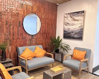 Travelbee Minglanilla Inn - Cebu - Salon