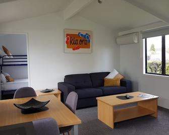 Tidewater Motel and Budget Accommodation - Coromandel - Sala de estar