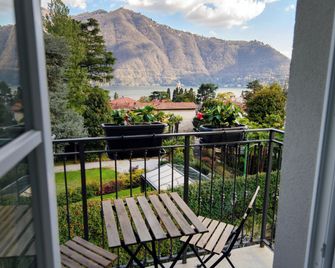 Hotel Ristorante La Vignetta Cernobbio - Cernobbio - Balkon