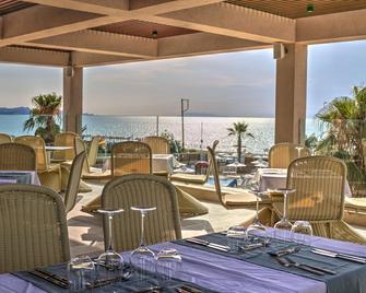 Almyros Beach - Acharavi - Restaurante