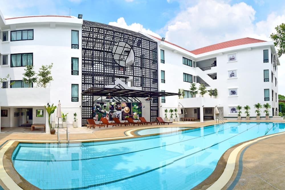 سيام فيلا سوفارنابومي