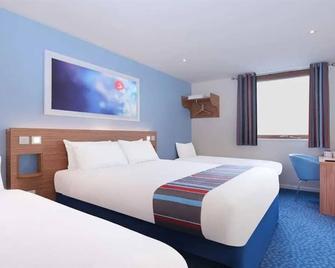 Travelodge Newport Isle of Wight - Newport - غرفة نوم