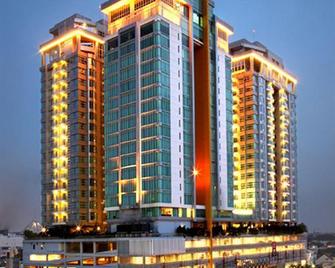 Cambridge Hotel Medan - Kota Medan - Bangunan