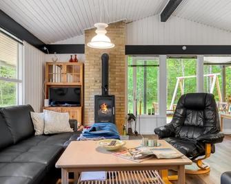 Holiday Home Borka - 1-2km from the sea by Interhome - Saeby - Obývací pokoj