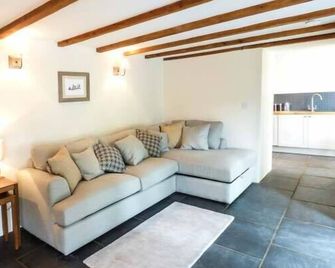 Fire Brigade Barn - Ashbourne - Living room