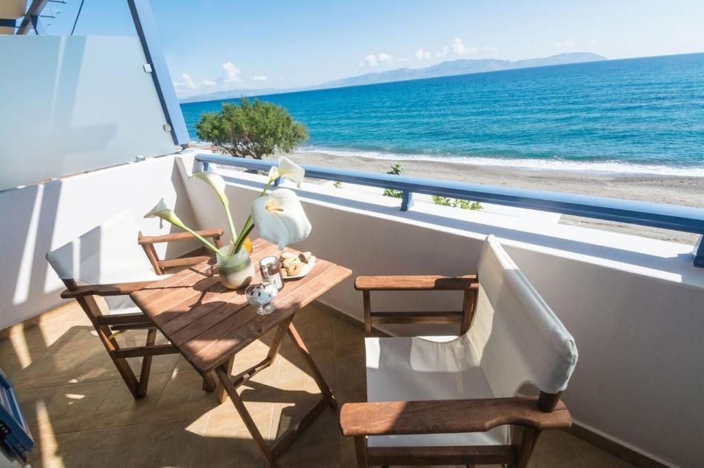 Anesis Hotel - Kythira - מרפסת