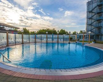 Izvir - Radenci - Pool