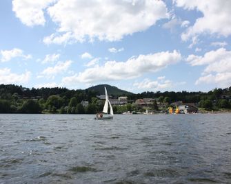 village of 14 cottages in comfortable chalets - Aydat - Plage