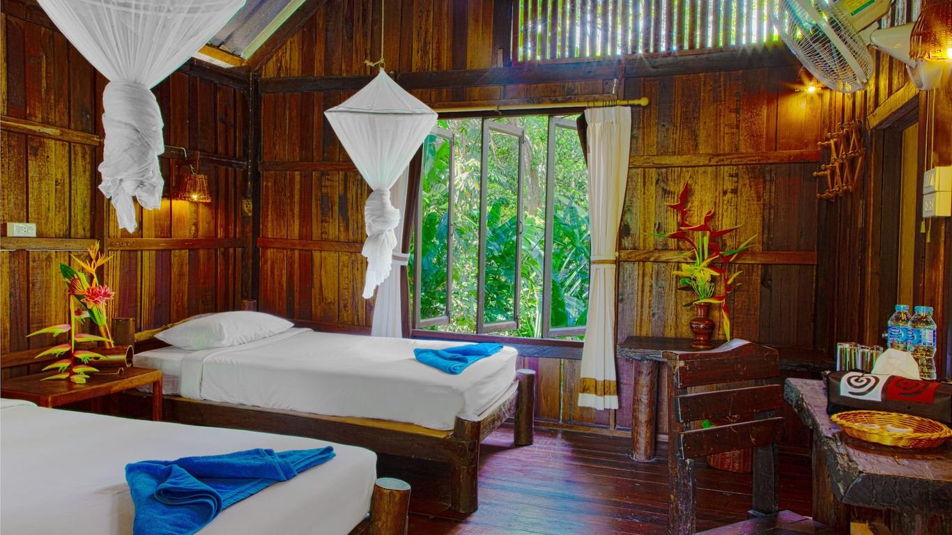 Khao Sok Riverside Cottages