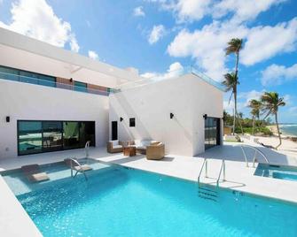 Halcyon Point - Brand New Beach House with Pool, Hot Tub, and Tanning Terrace - North Side - Pool