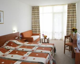 Hotel Fenix - Bãi biển Sunny - Phòng ngủ