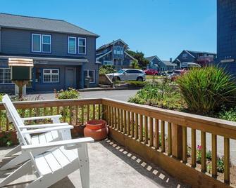 Hotel Sylvia - ניופורט - מרפסת