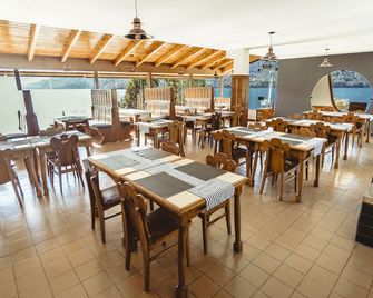 Mascardi Park Lodge & Hotel - Villa Mascardi - Restaurant