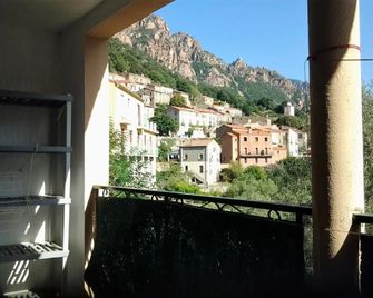 chez marie - Ota - Balkon