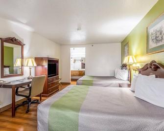 Rodeway Inn - Santa Rosa - Makuuhuone