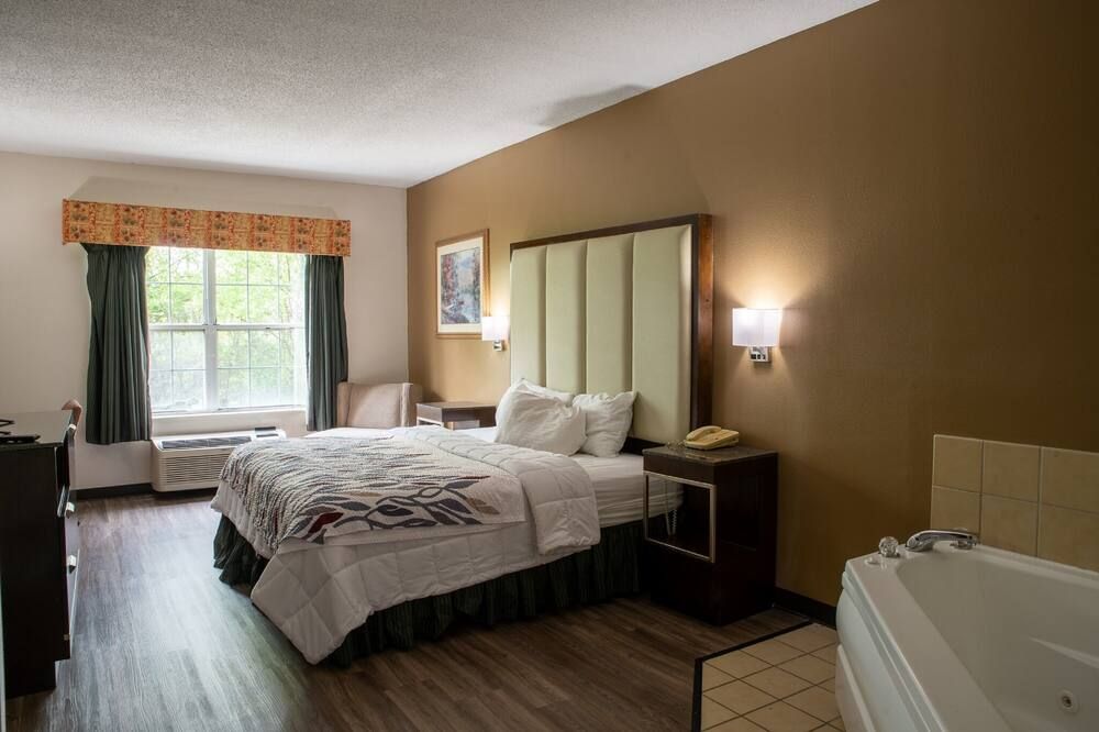 Blisspoint Inn & Suites Marion - Marion - Habitación
