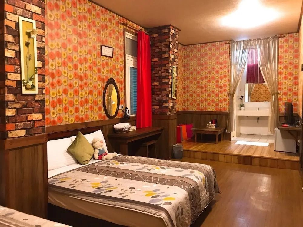 بولي تاون بد آند بريكفاست