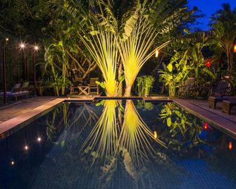 Maisons Wat Kor - Battambang - Basen