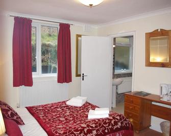 Elen's Castle Hotel - Dolwyddelan - Bedroom