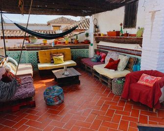 Oripando Hostel - גרנדה - מרפסת