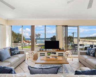 The Rotunda, Gerroa - Gerringong - Living room